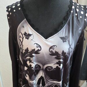 Large Cold Shoulder Blouse - New with out tags